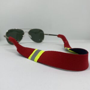 Sujetador de correas con detalle fluorescente reflectivo